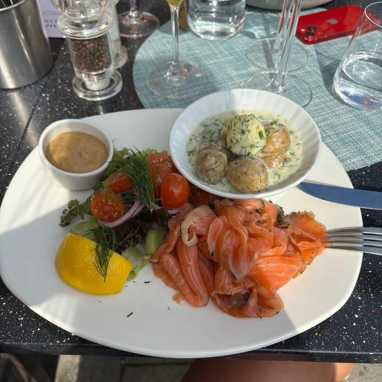 image of Avalon Hotel