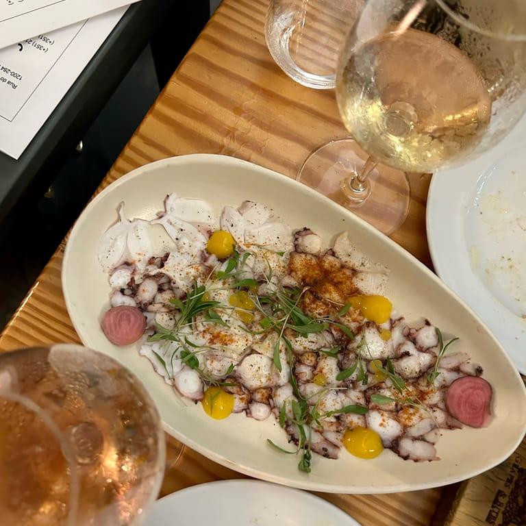 image of Grapes & Bites - Hostel and Wines