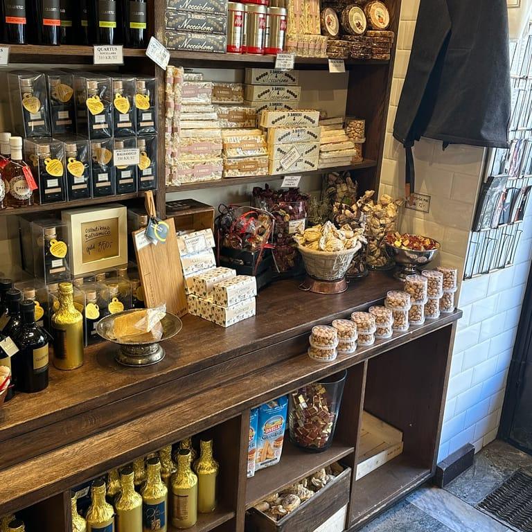 image of Ostbutiken Odengatan & Matsalen Stockholms smörhall