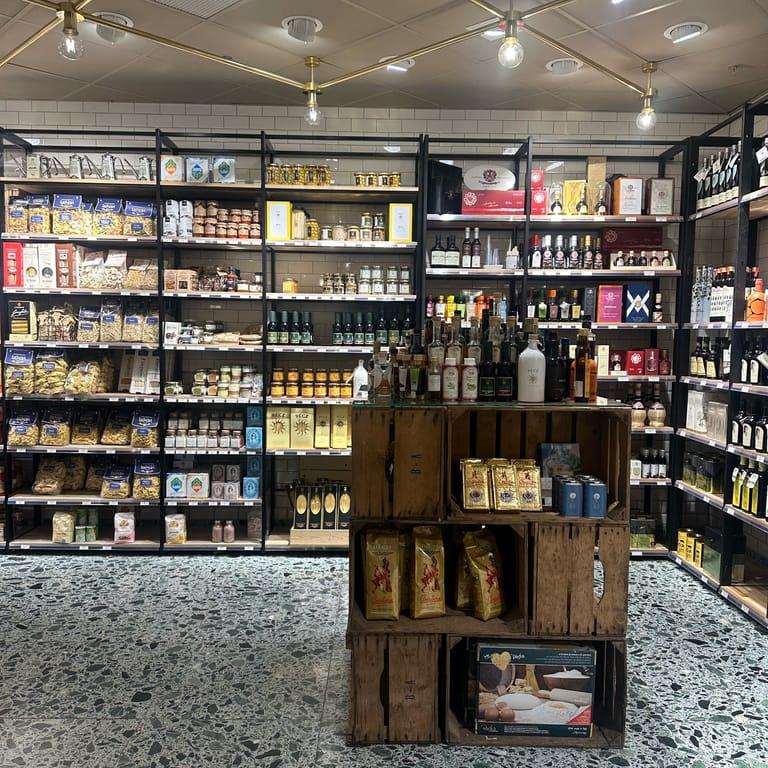 image of Olja&Oliv Deli, Kök & Bar