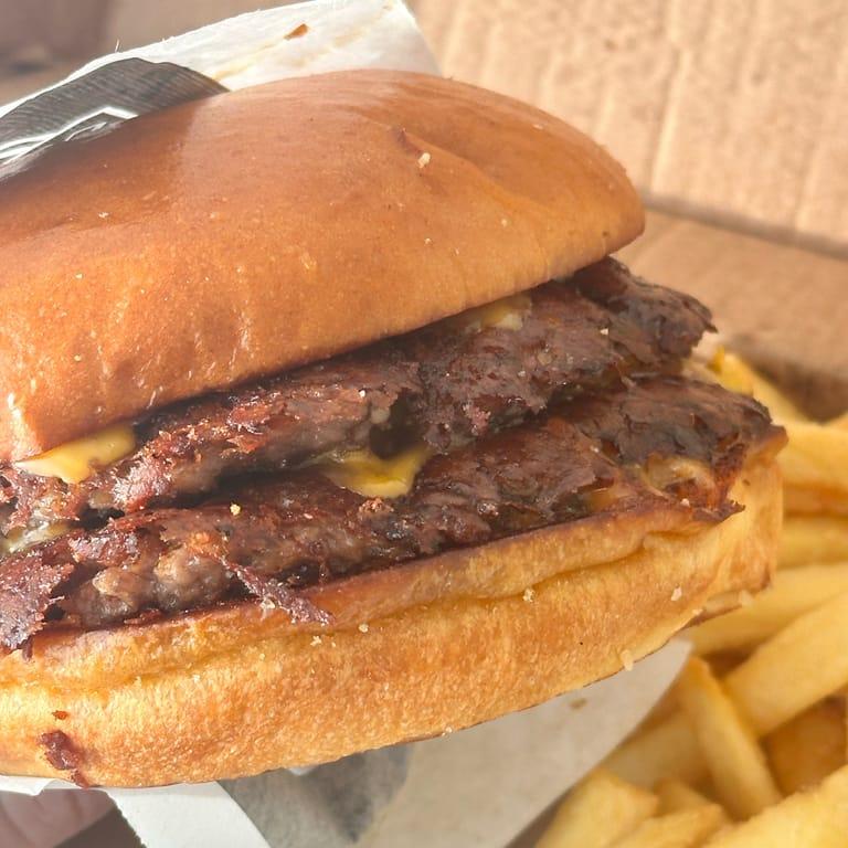 image of Rekas Burgers