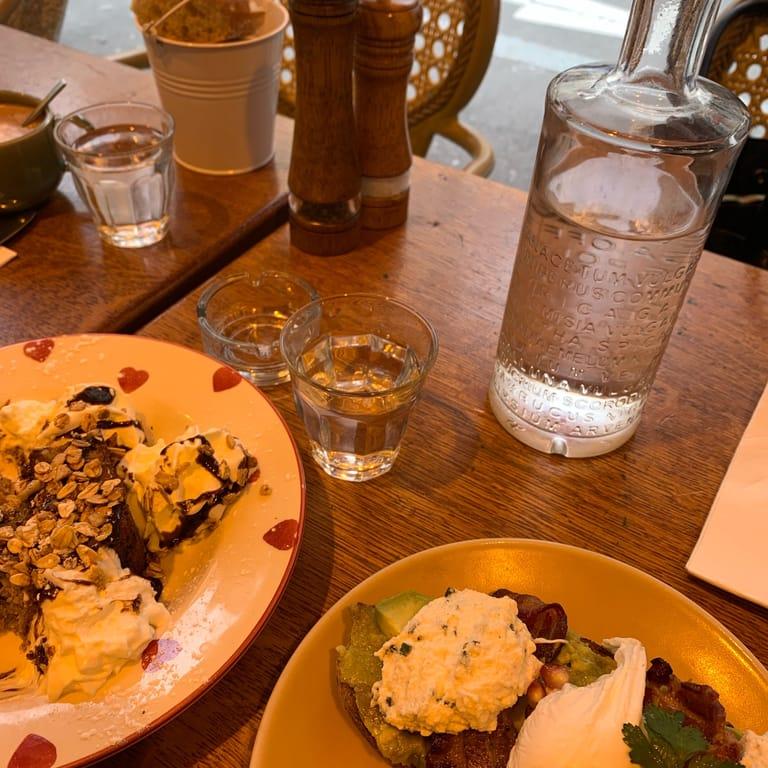 Le Faubourg, Bistro & Café