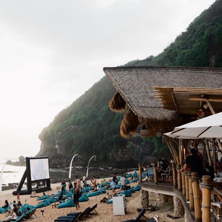 image of Sundays Beach Club