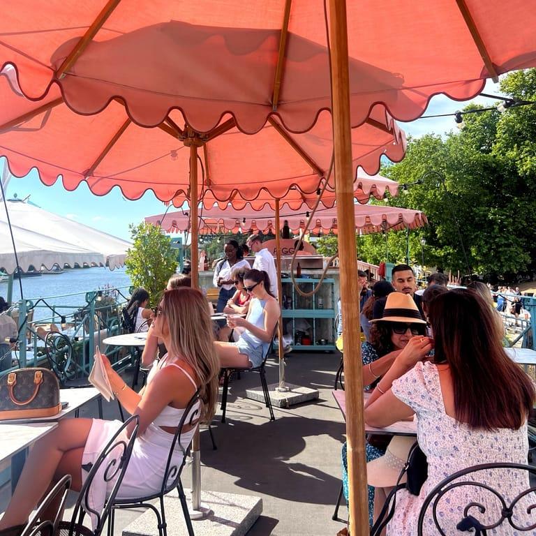 Peggy Jean at Riverside Green