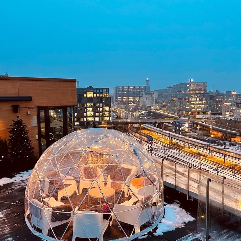 image of Clarion Hotel Sign