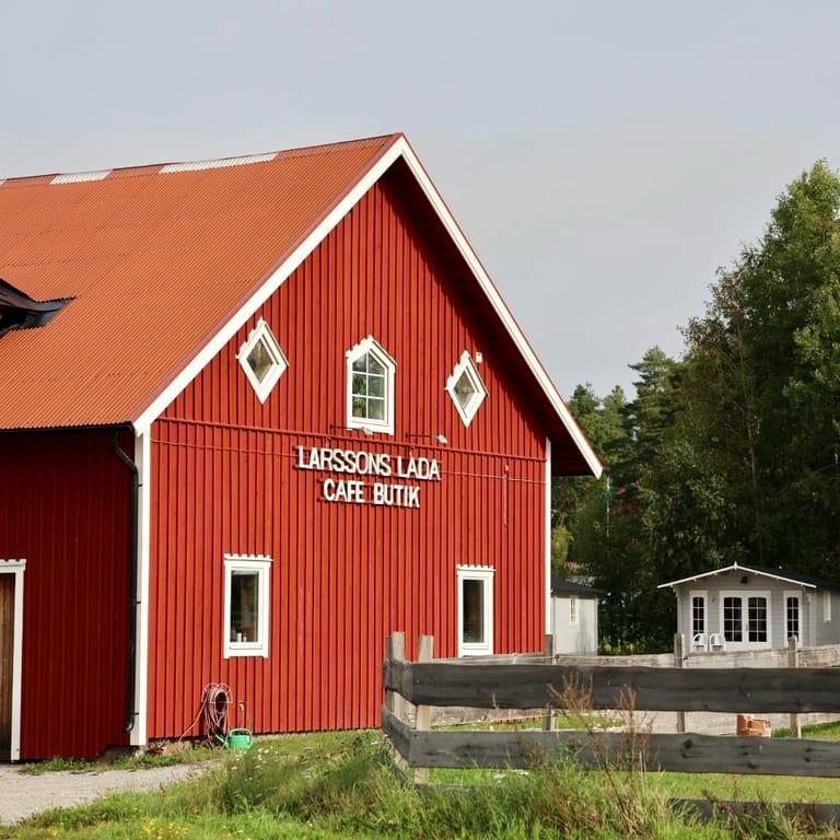 image of Larssons lada, butik cafe event