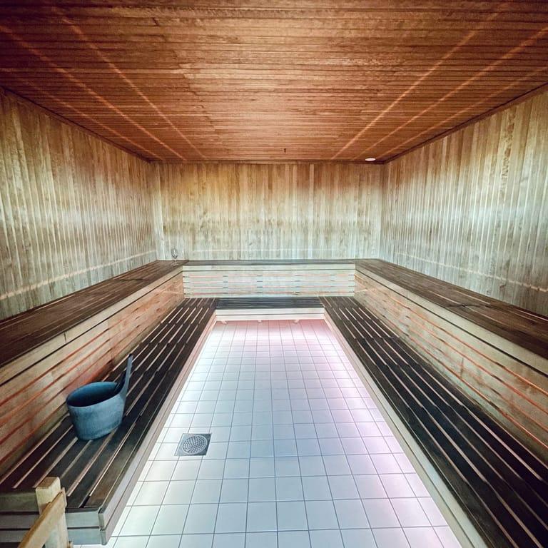 image of Clarion Hotel Sign