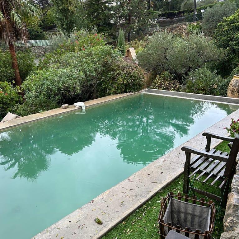 image of Les Rosées