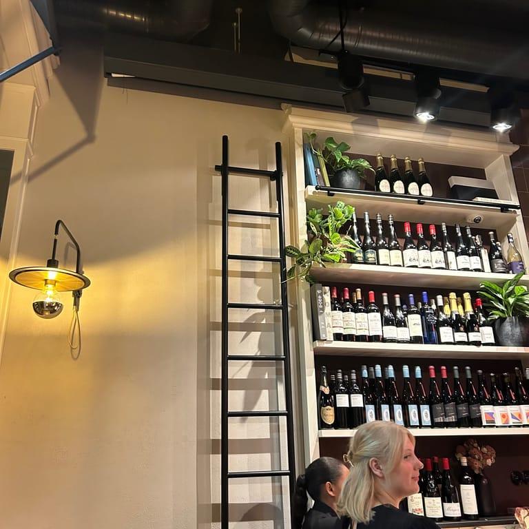 image of 1911 Restaurant