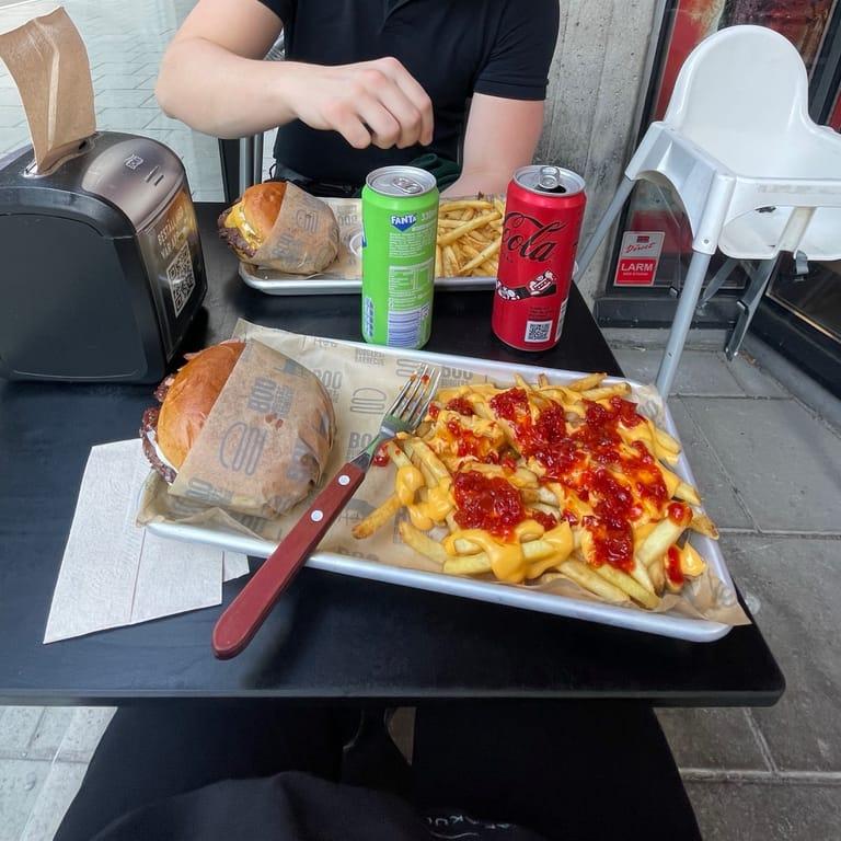 BOO Burgers & Barbecue City