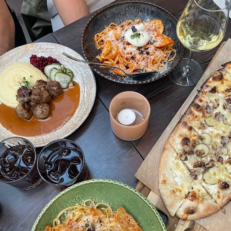 image of Hemma Hos Adam