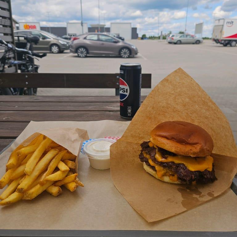 image of American Steakhouse Burgers