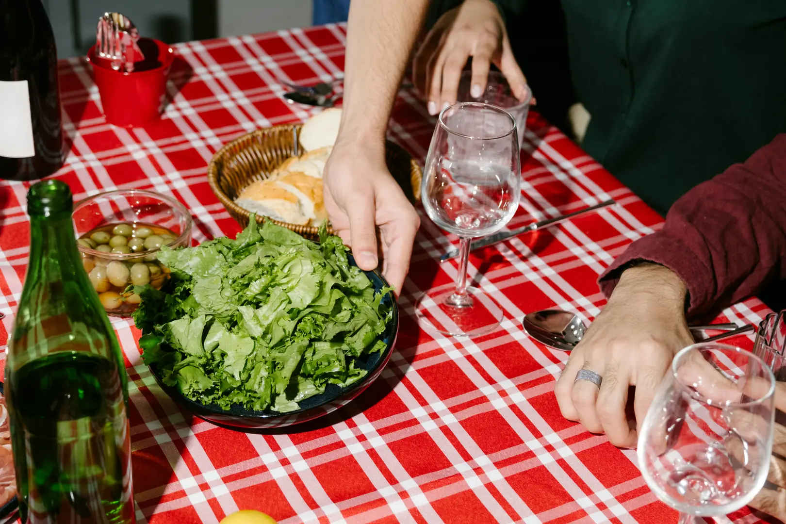 曼谷JJ Green市场Hot Bite热狗餐厅，地道美味体验